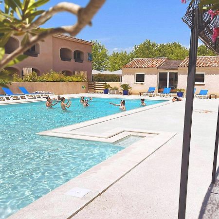 Hotel Les Cigalous Salavas Zewnętrze zdjęcie