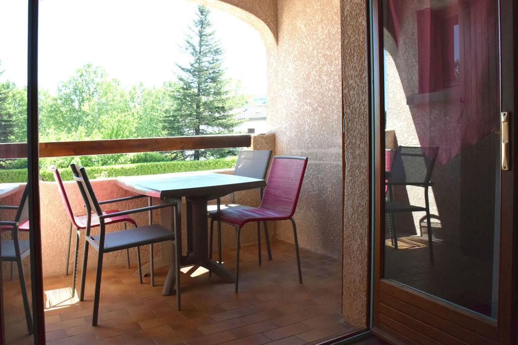 Hotel Les Cigalous Salavas Zewnętrze zdjęcie
