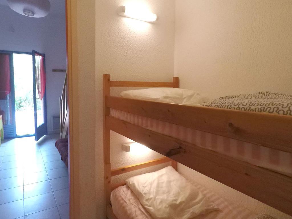 Hotel Les Cigalous Salavas Zewnętrze zdjęcie